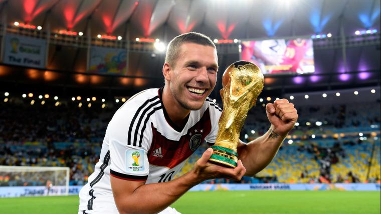 Lukas Podolski giàu to nhờ hơn 30 cửa hàng bánh mì kebab và kem – Sporting News