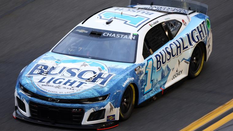 Why Ross Chastain has Kevin Harvick’s Busch Light design in Daytona 500 image