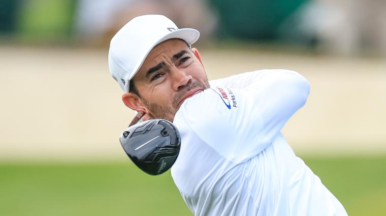Who is Camilo Villegas, Tiger Woods' partner for Round 3 at the Masters? image