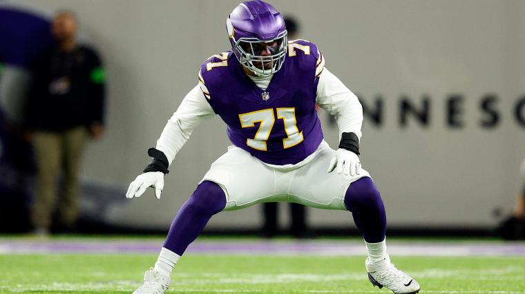 Penei Sewell extension makes Christian Darrisaw more expensive for Vikings image