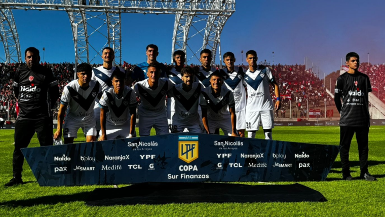 Vélez le ganó a Argentinos por penales y clasificó a la final de la Copa de la Liga image
